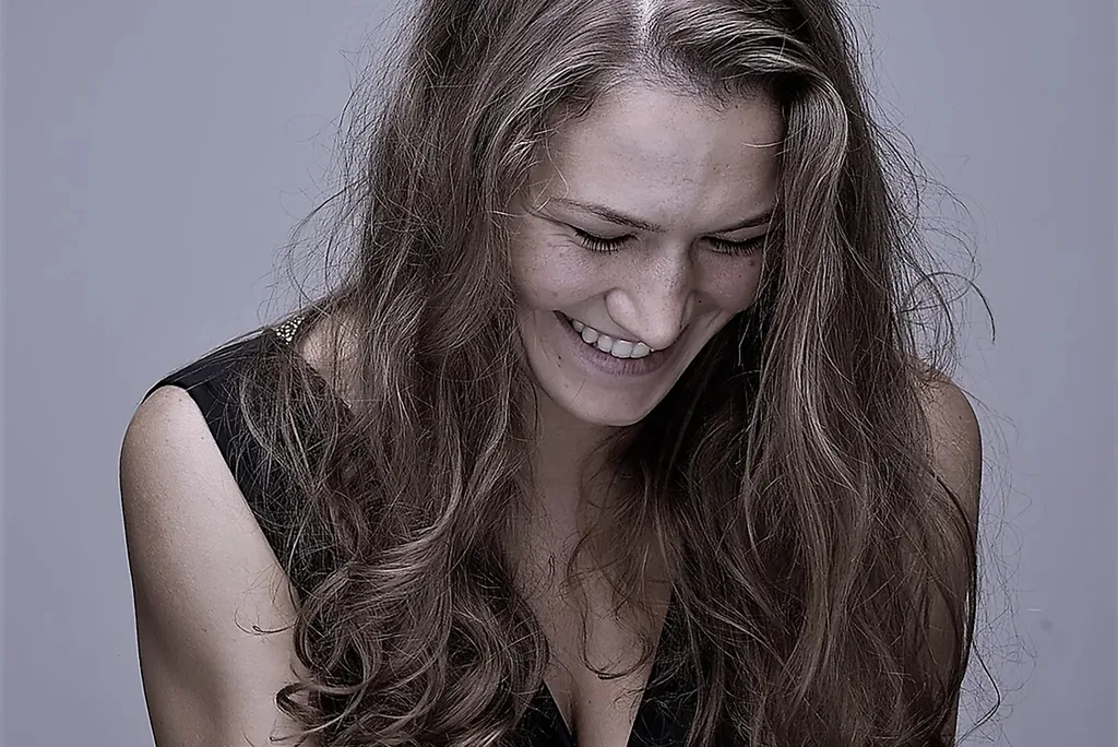 Julia Maria Sliwa lächelt